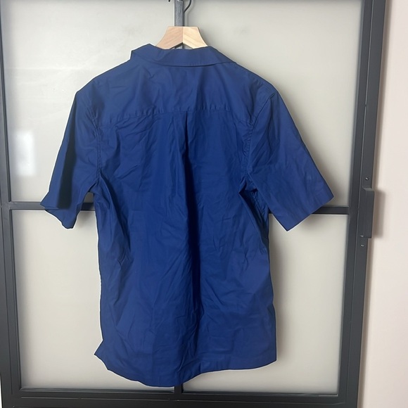 Club Monaco Short Sleeve Zip Popover Shirt Size Medium - Picture 6 of 6